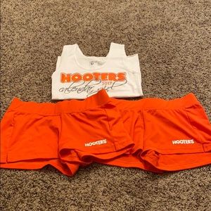 Hooters Calendar Girl tank & shorts
